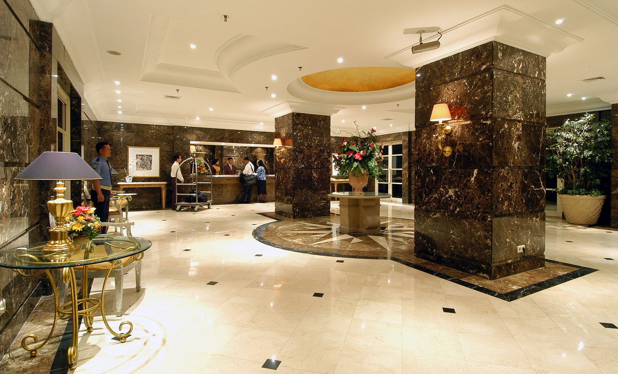 Batavia Hotel & Serviced Apartments Джакарта Екстериор снимка